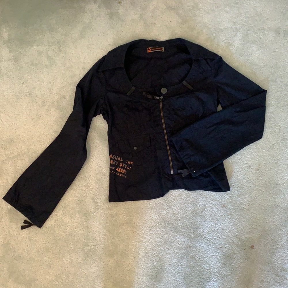 Little pretty black jacket